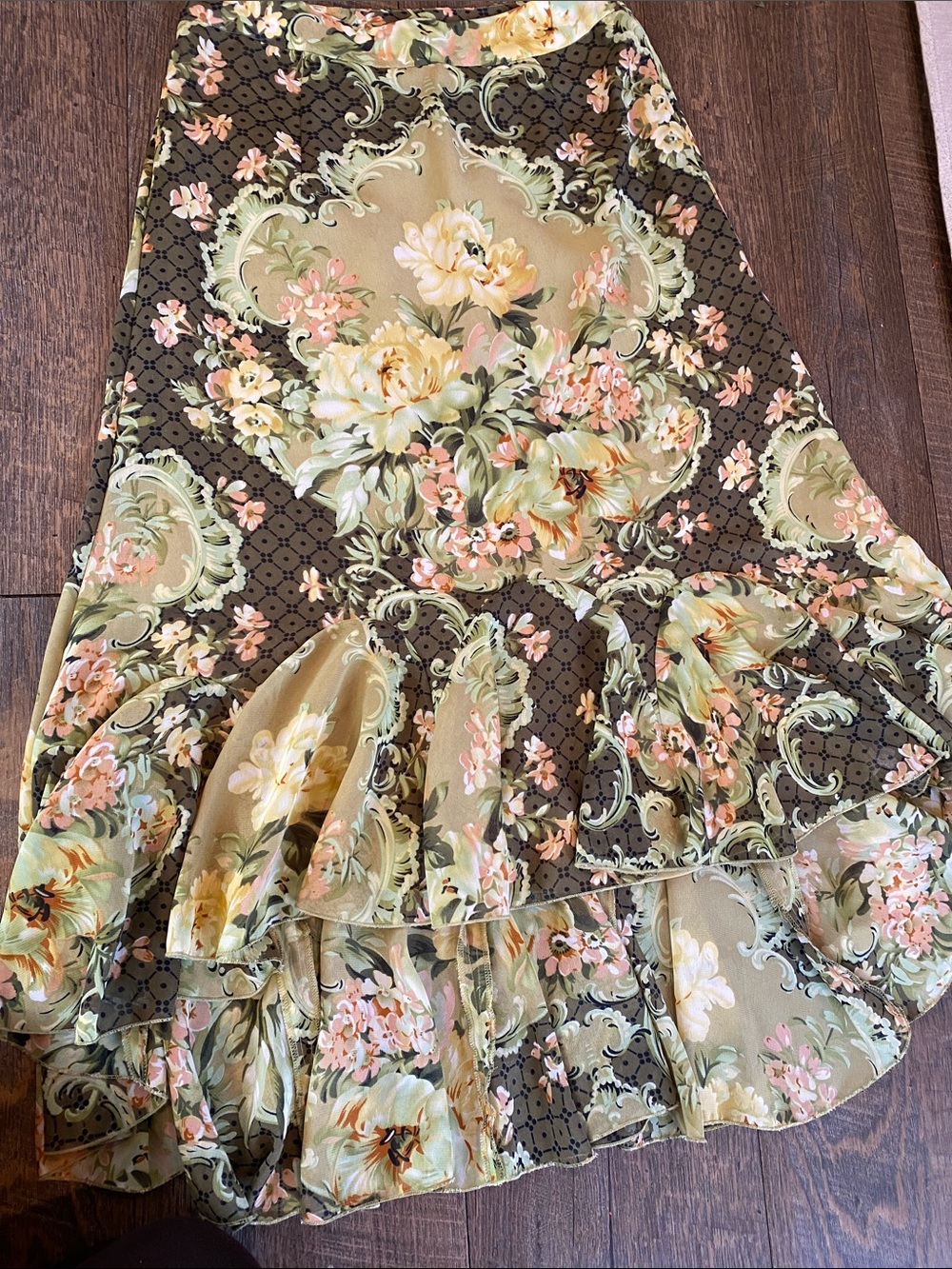 Floral Green Tiered Midi Skirt - Green - Picture 5 of 8